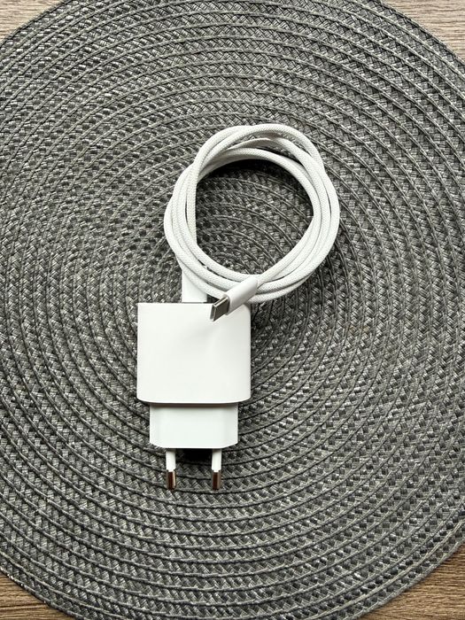 Vand incarcator iphone original Apple 20W
