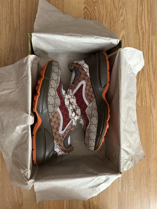 Vand sneakers marimea 43