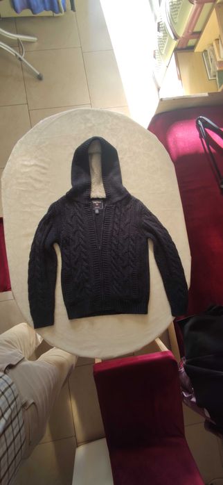 3 бр. суичъри, панталон, клин, тениска д. ръкав за 9 г. и за 10 г.