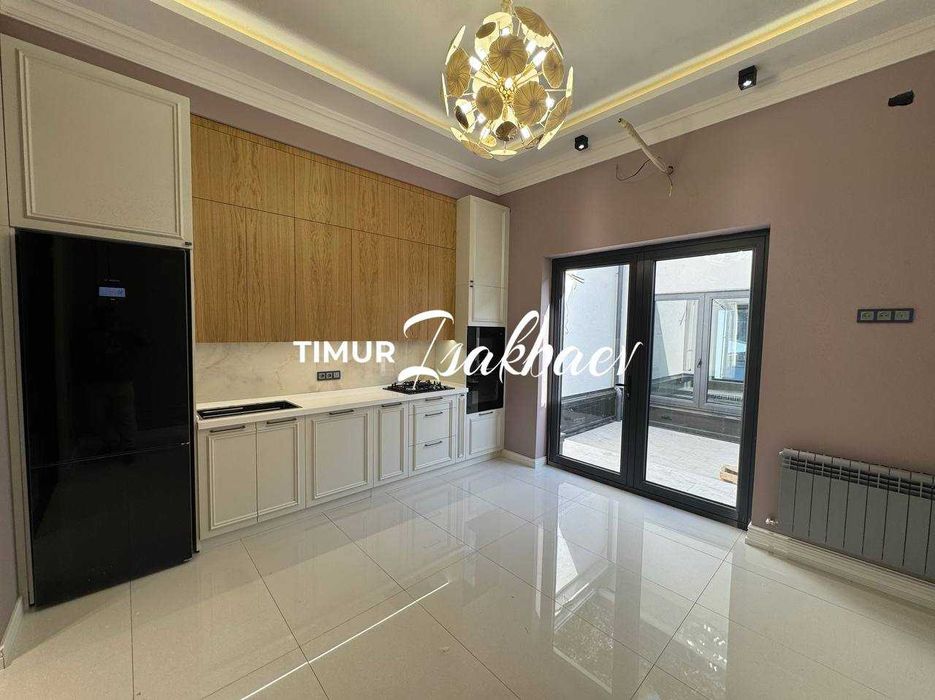 Продам ЕвроДом Военный Госпиталь 5 соток