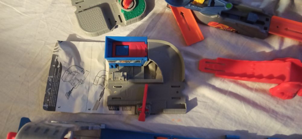 Писти Hot Wheels