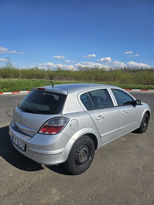 Opel Astra H 1.6 benzina 105CP