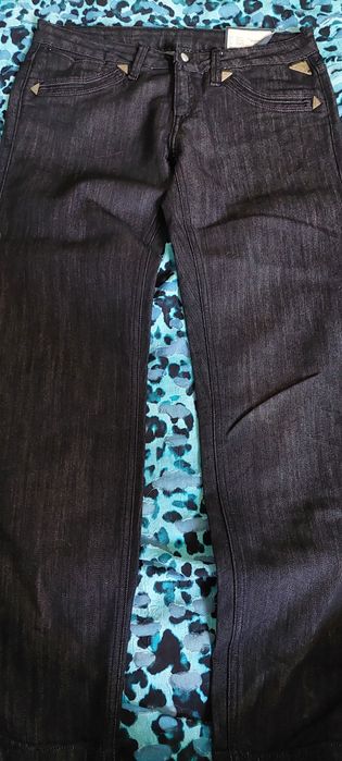 Маркови дънки етикет  реплей