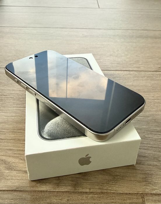 iPhone 15 Pro, 256 GB