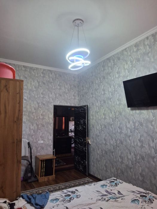 Лукус 2 хонали квартера сотилади