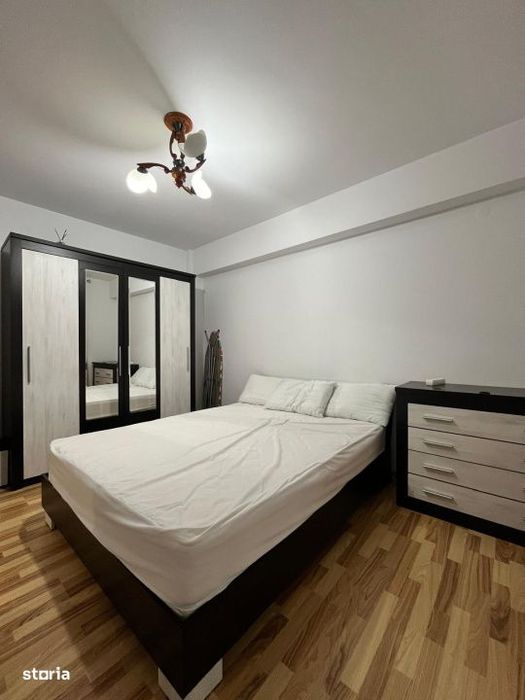 Apartament 3 camere, parter, 80 mp, zona Radauti