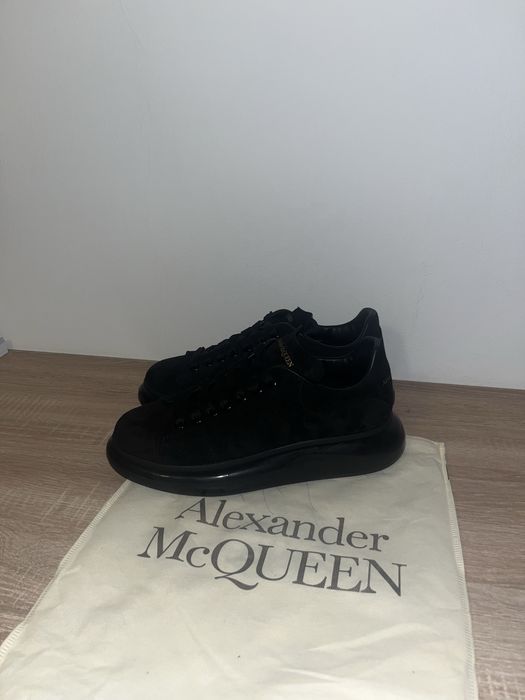 Alexander McQueen black