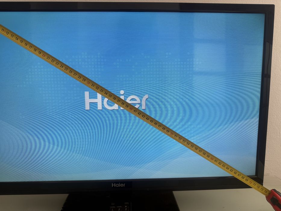Tv Haier 75 cm stare buna
