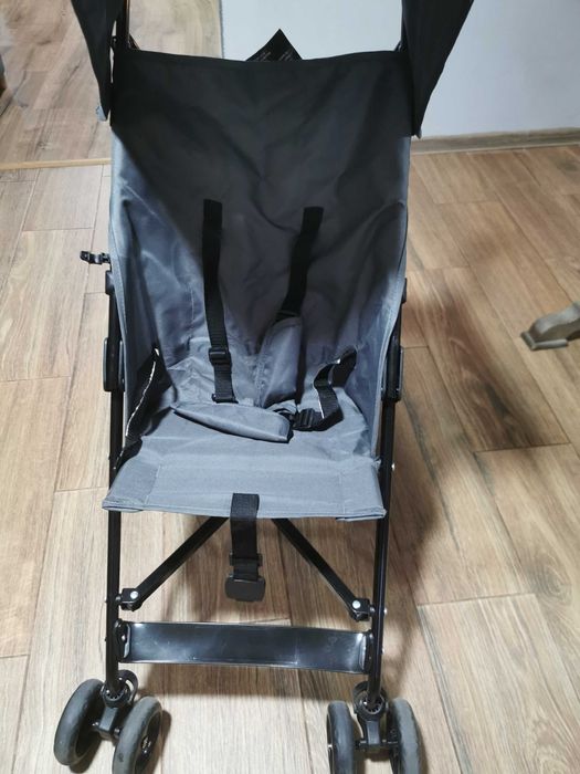 Cărucior tip umbrela