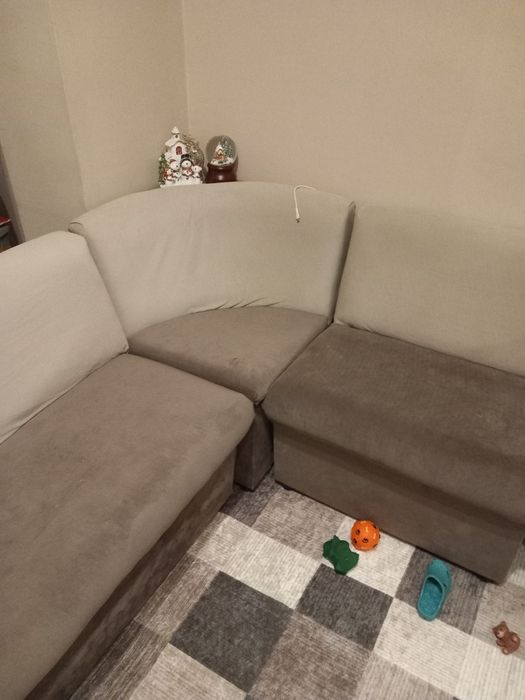 Продавам кухненски диван