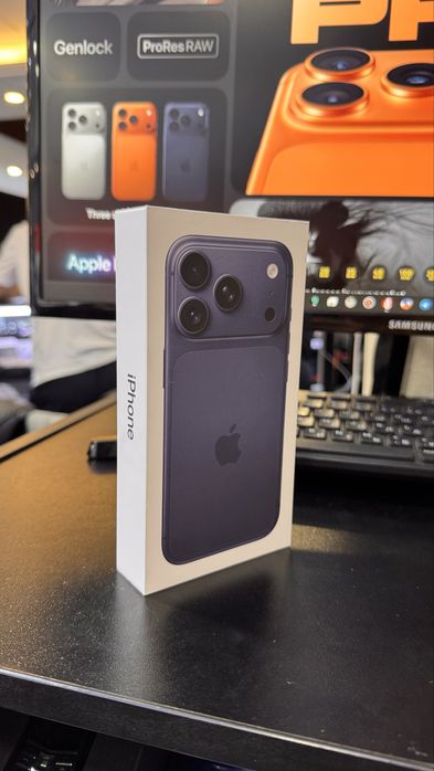 iPhone 17 Pro Max 256 GB eSIM Белый