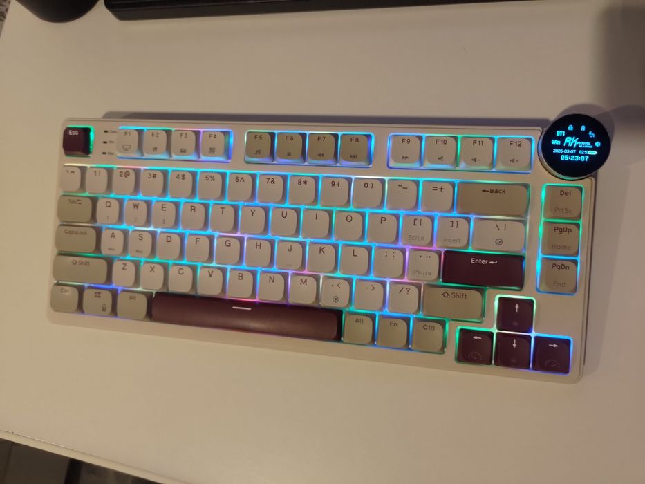 Tastatura mecanica RGB