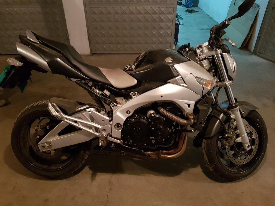 Suzuki Gsr 600 Сузуки ГСР 600