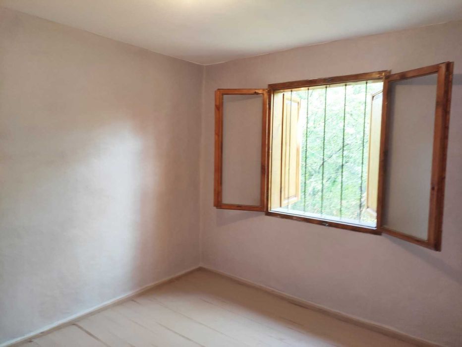 Продава се Къща в с. Смиловци, Област Габрово - 85 кв.м за 433 €/кв.м - Снимка #10