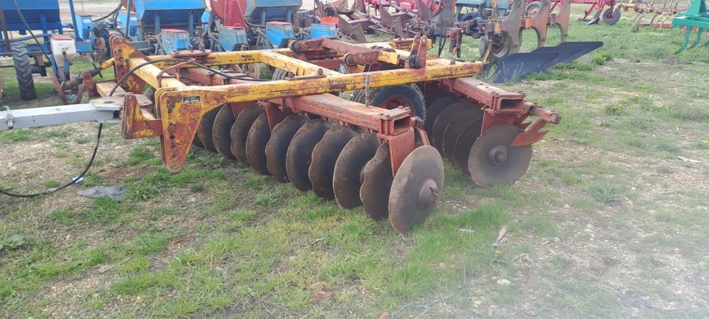 Quivoqne disc 3 m în V piesa