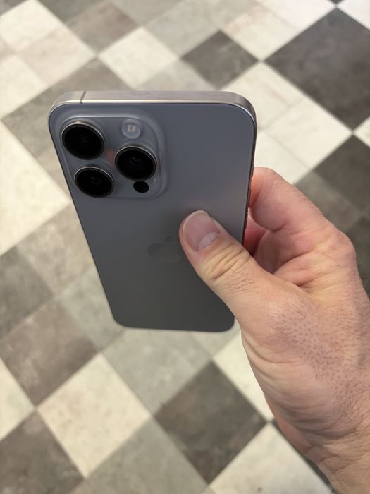 iPhone 15 pro max condiție ok 256