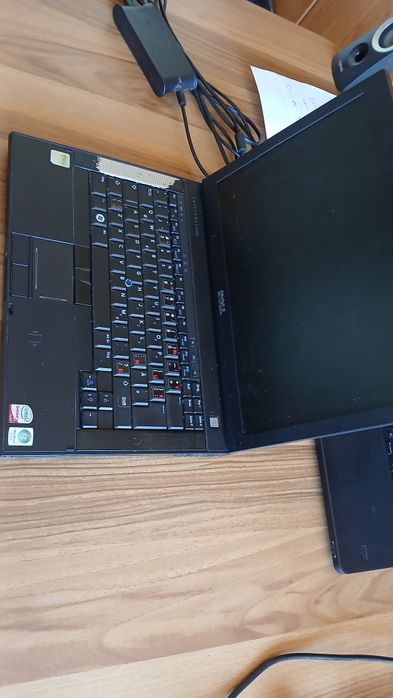 DELL LATIDUDE E6400 и LENOVO YOGA TAB за Части