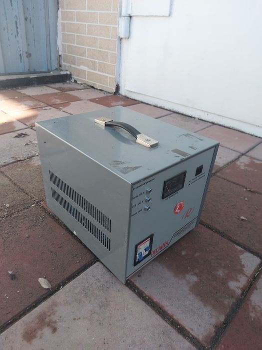 Стабилизатор напряжения