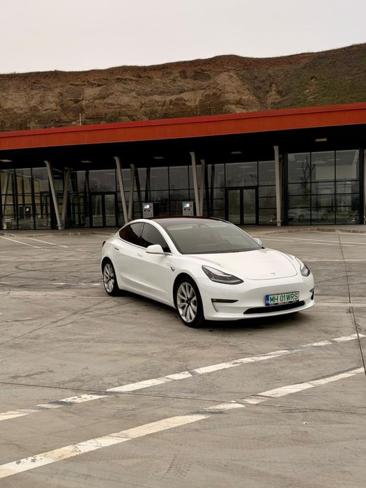 Tesla Model 3 Long Range 2020 tva deductibil