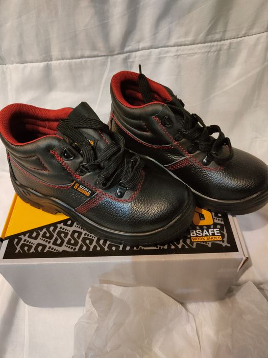 Работни дамски обувки