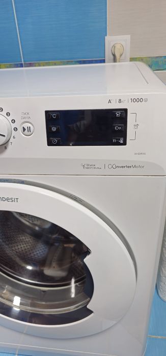 Стиральная машина Indesit 8 кг