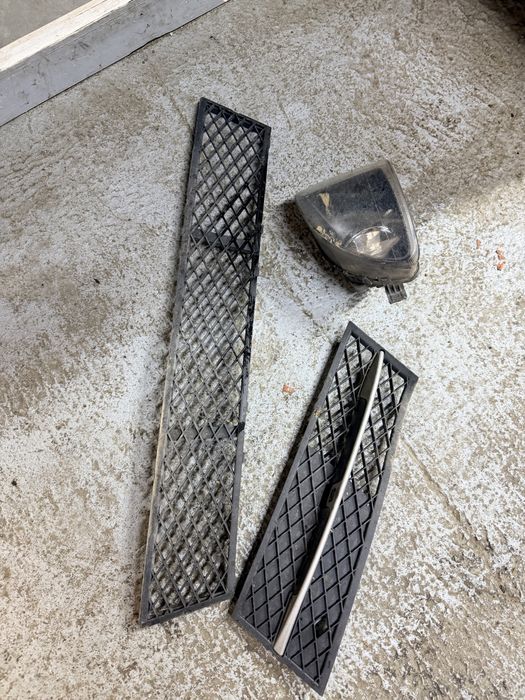 Proiector bmw f10 f11 grila stanga bmw f10 f11 grila bara centrala bmw f10 f11