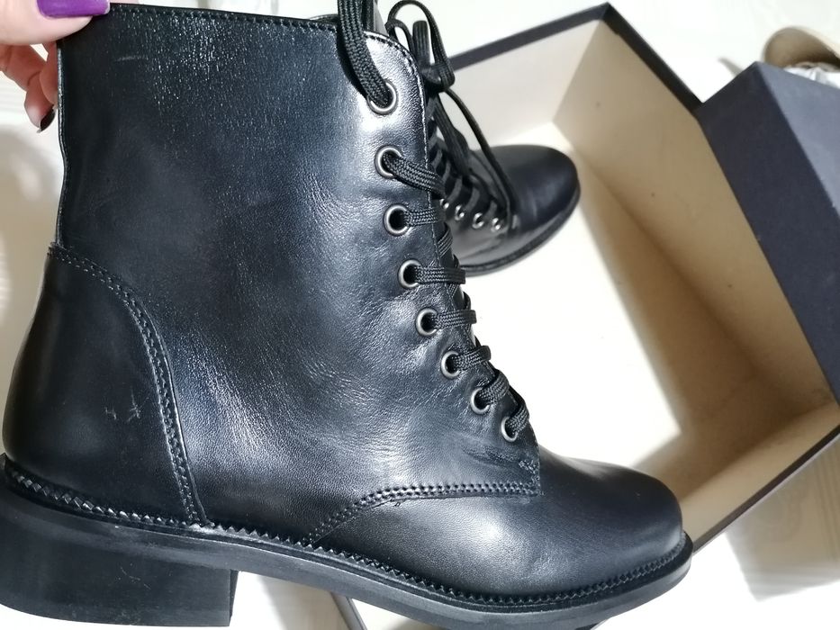 Ghete negre pt. femei Caroll Paris, M38,din piele,noi transport inclus