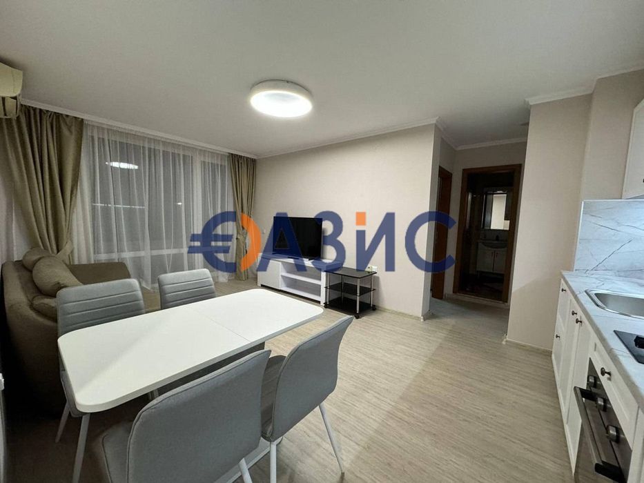 Продава се Тристаен апартамент в к.к. Слънчев бряг - 83 кв.м за 1266 €/кв.м - Снимка #6