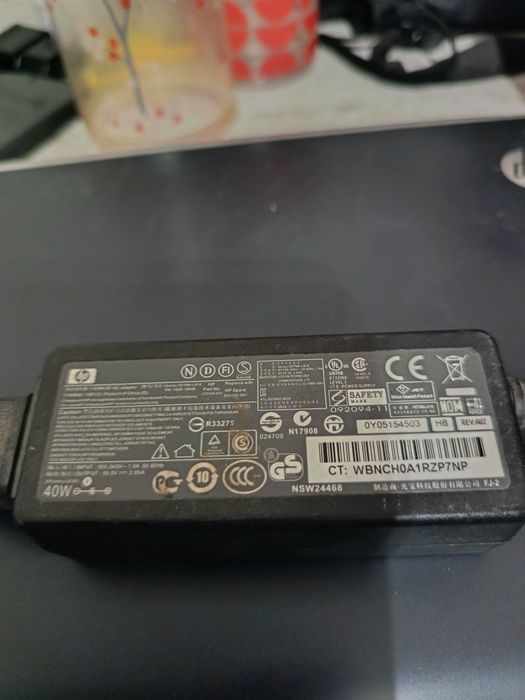 Laptop mini HP notebook funcțional, stare vizuală buna.