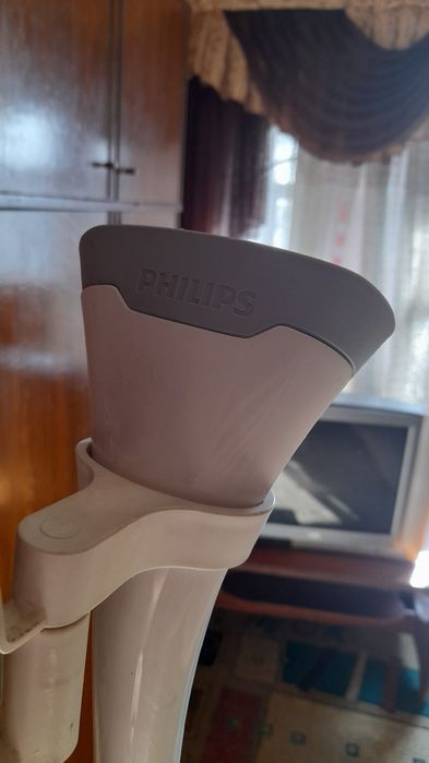 Продам вертикальный отпаривать Philips