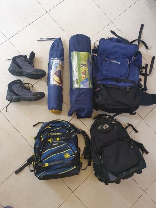 Cort, saltea cort, rucsac munte, incaltaminte si bete trekking