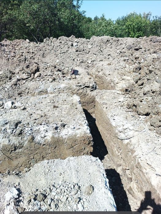 Inchiriez execut lucrari cu excavator, miniexcavator 5t, buldozer 20t