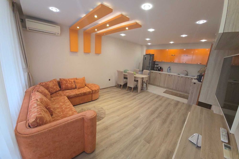 Център двустаен апартамент обзаведен