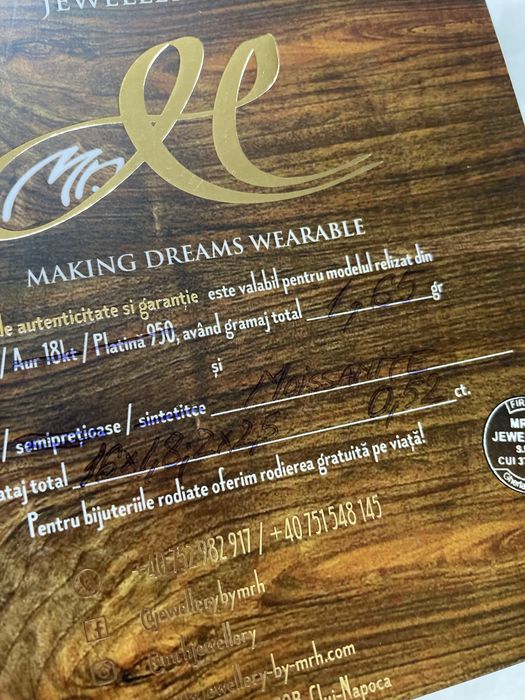 Vand cercei din aur cu moissanite