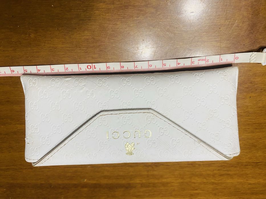 3 tocuri de ochelari Gucci