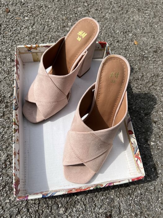 Чехли с масивен ток H&M