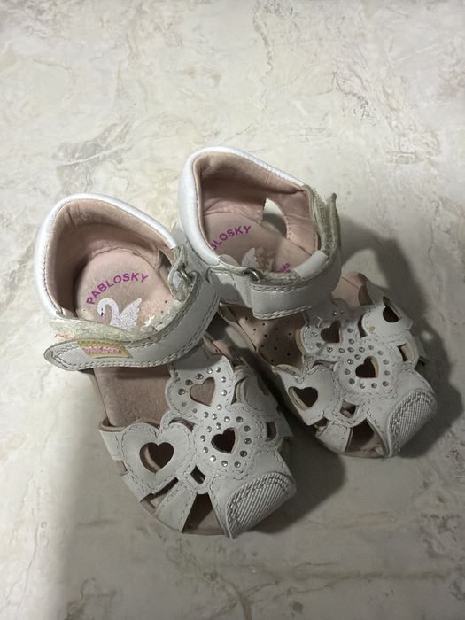 Детская обувь разная
