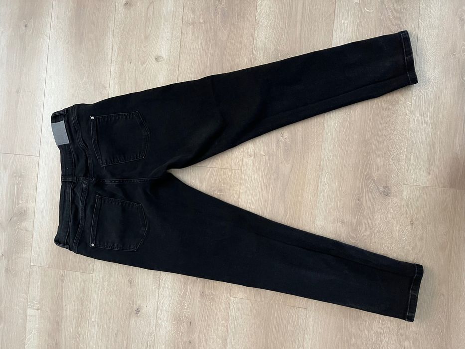 Черни скини дънки Zara - размер 42, нови без етикет!