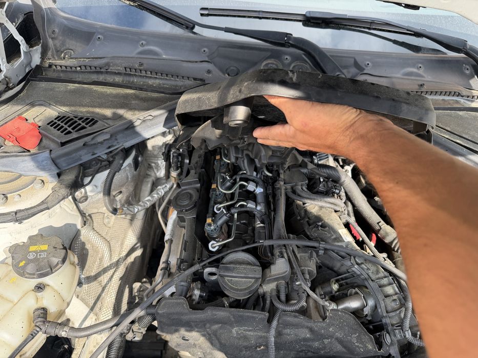 Dezmembrez bmw 320d f30 f31 f34 f36 cod culoare a83 sau 300 f31 piese dezmembrari bmw craiova bmw 318 320 420 n47 biturbo b47 190 cai cu adblue, piese