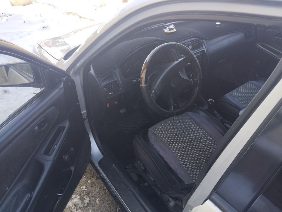 Продам две мазды. Кронус и Мазда 626 птичка