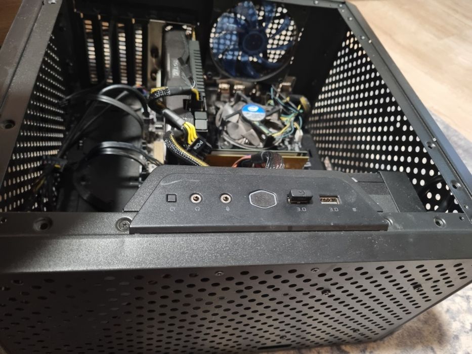 Pc gaming i5-7500 ,gtx 960 2 g 128biti ssd 120 gb +  cadou un monitor samsung