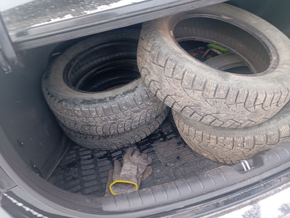 Продам резину 175/65/14