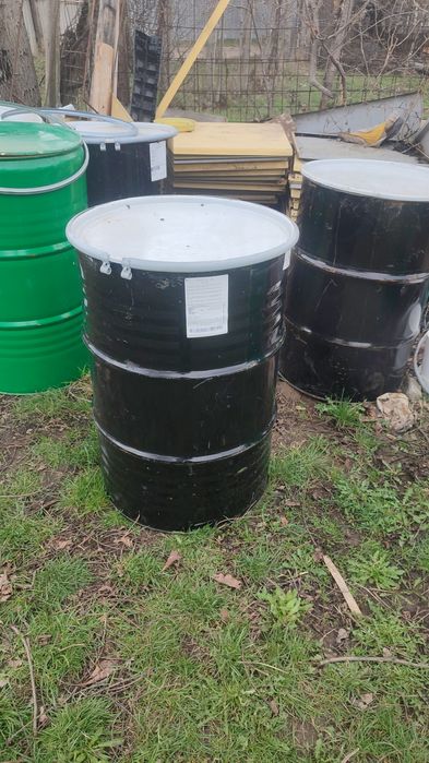 Butoaie cu cerc si capac