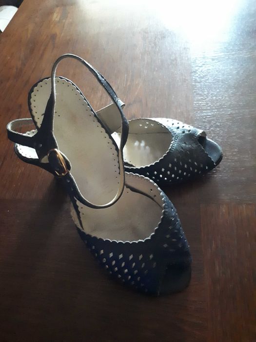 Sandale ajurate, bleumarin, din piele naturală cu toc de 5 cm