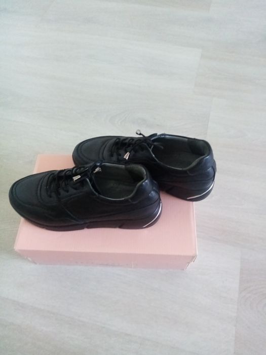 Продам новые красовки