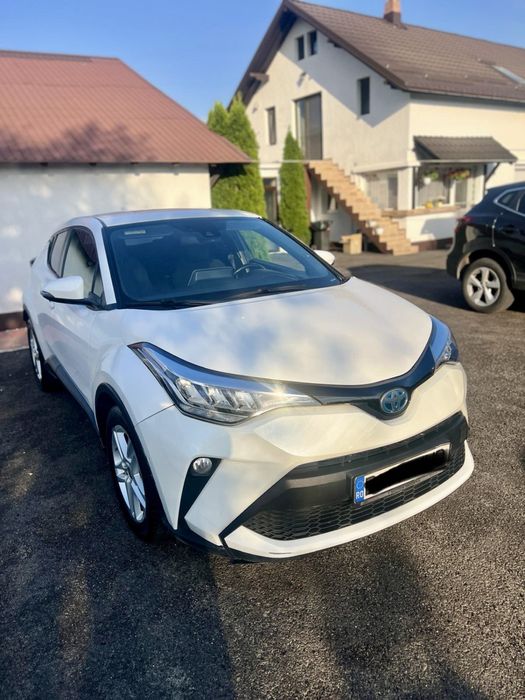 Toyota C-hr hibrid avariat, AVARIATE