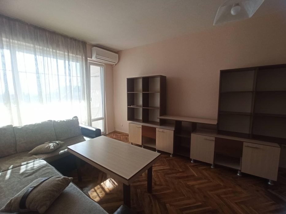 Дава се под наем Тристаен апартамент в Пловдив, Христо Смирненски - 68 кв.м за 425 € - Снимка #3