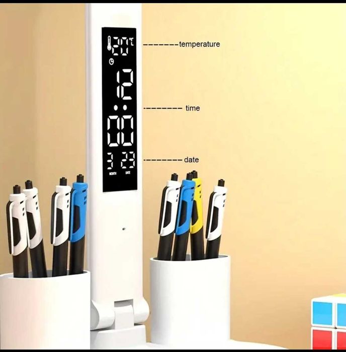 LED настолна лампа