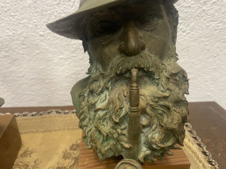 Порцеланови бюстове 1930 г с патина подпис A Moreau