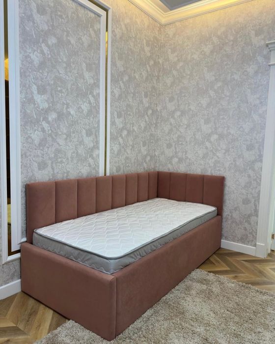 Спальный кровать